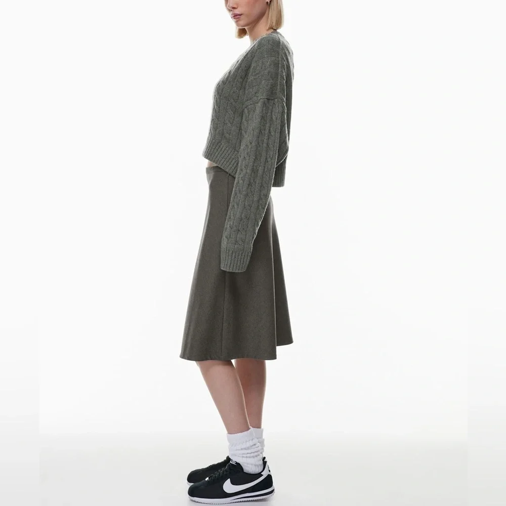 Aritzia Sunday Best Chiquita Skirt